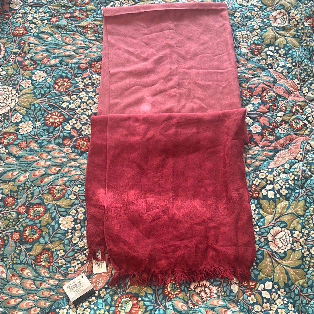 NWT Coach ombré signature C wrap Scarf pink
